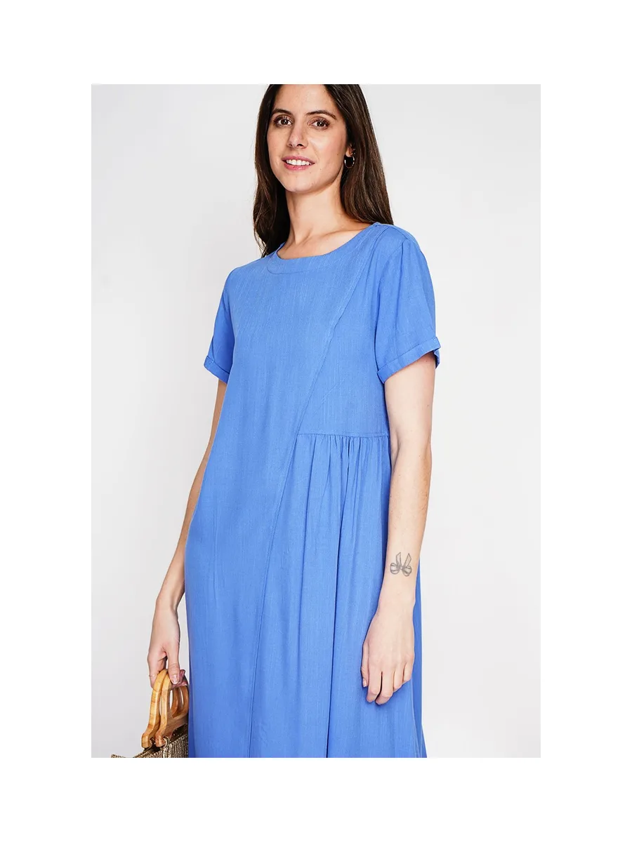 Robe découpe devant évasée à manches courtes 17